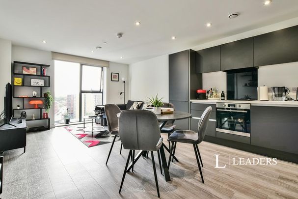 1 bedroom flat to rent - Photo 1