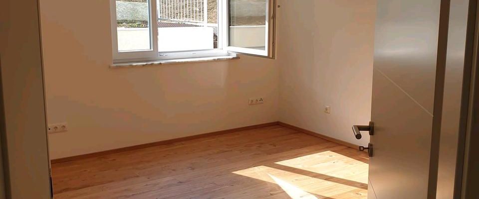 Helle 3-Zimmer-Wohnung Baujahr 12/2020 Effizienzhaus 55 im EG - Foto 1