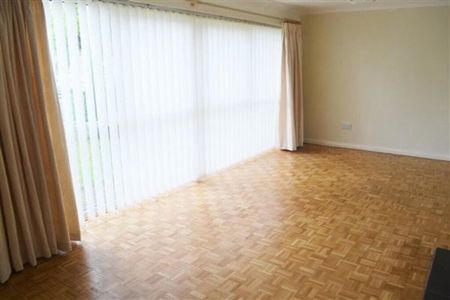 Beechwood Avenue, Bottisham £1,450 pcm ⓘ The monthly or weekly payment required by the landlord. Read our glossary page , 3 bedrooms, detached house, to let * Tenant info - Photo 2