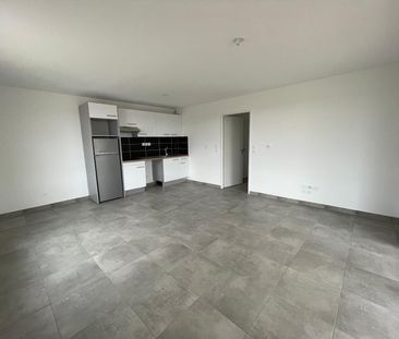 Location Appartement 64m² EAUNES 31600 - Photo 6