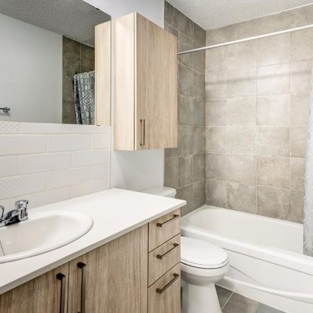 Spacieux appartement 3 ½ - 1 300 $/mois - Photo 4