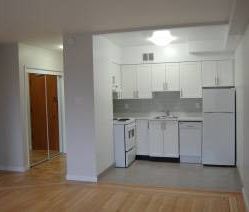 Quiet, bright 1 bedroom w/views close to UBC - Photo 3