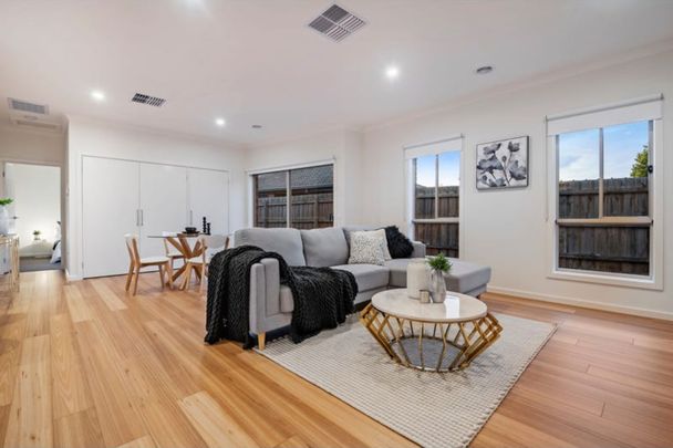 Charming 2-Bedroom Home in Mill Park - Photo 1