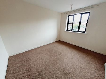 2 Bedroom House to Rent in Bonham Court, Kettering, Northamptonshire, NN16 - Photo 2