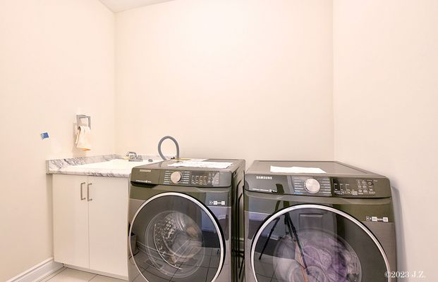 For Lease - 1197 Stag Hollow Unit# UNIT 1, Oakville, Ontario - Photo 1