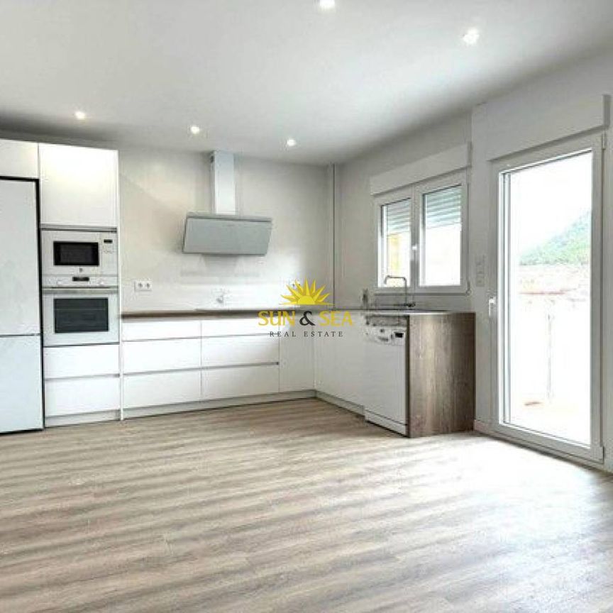 THREE BEDROOM APARTMENT - CARTAGENA - Photo 1