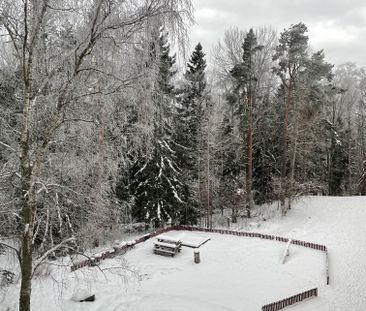 Bjursätragatan, Bandhagen - Photo 2