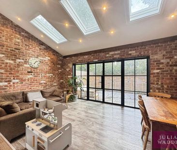 5 bedroom semi-detached house to rent - Photo 1