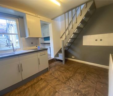 2 bedroom terraced house to rent - Photo 6