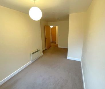 William Booth Place, Woking - 1 bedroomProperty for lettings - Seym... - Photo 4