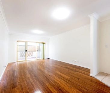 Petersham - Photo 3