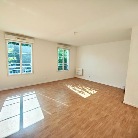 Location Appartement 1 pièce 33m² - Photo 4
