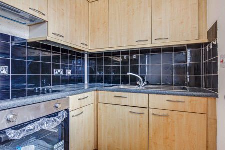 Studio to rent - Photo 4