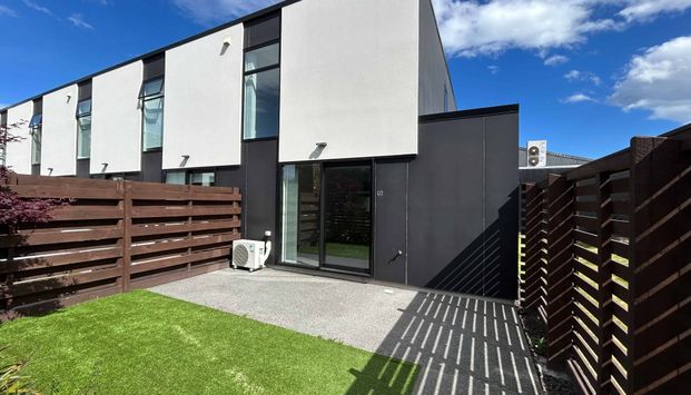 City Centre, 2 bedrooms - Photo 1