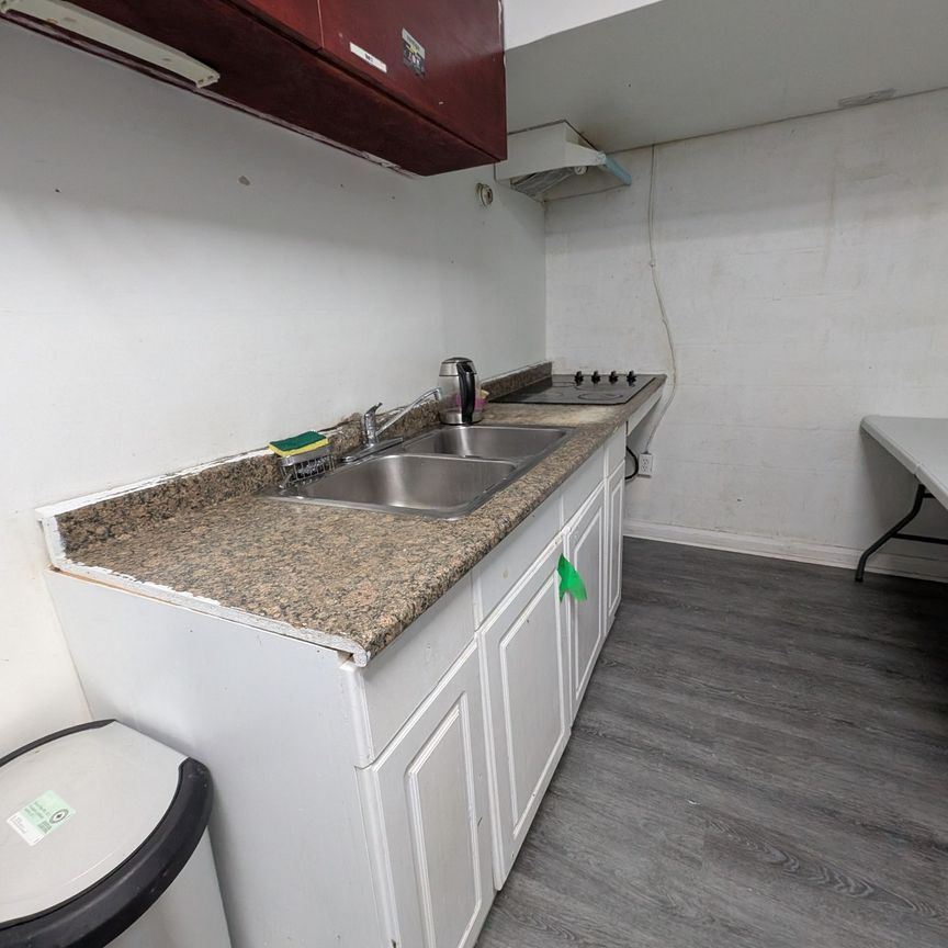 For Lease - 2823 Danforth Avenue Unit# Lower Level - Bedroom #3, Toronto, Ontario - Photo 1