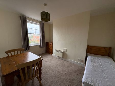 Castlegate, Newark, Notts, NG24 - Photo 4