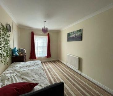 3 bedroom terraced house to rent - Photo 3