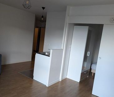 Location Appartement 1 pièce 34m² ST CYR L ECOLE 78210 - Photo 6