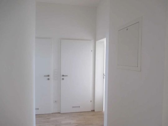Hübsche 3-Zimmer-Wohnung im Dachgeschoss! - Photo 1