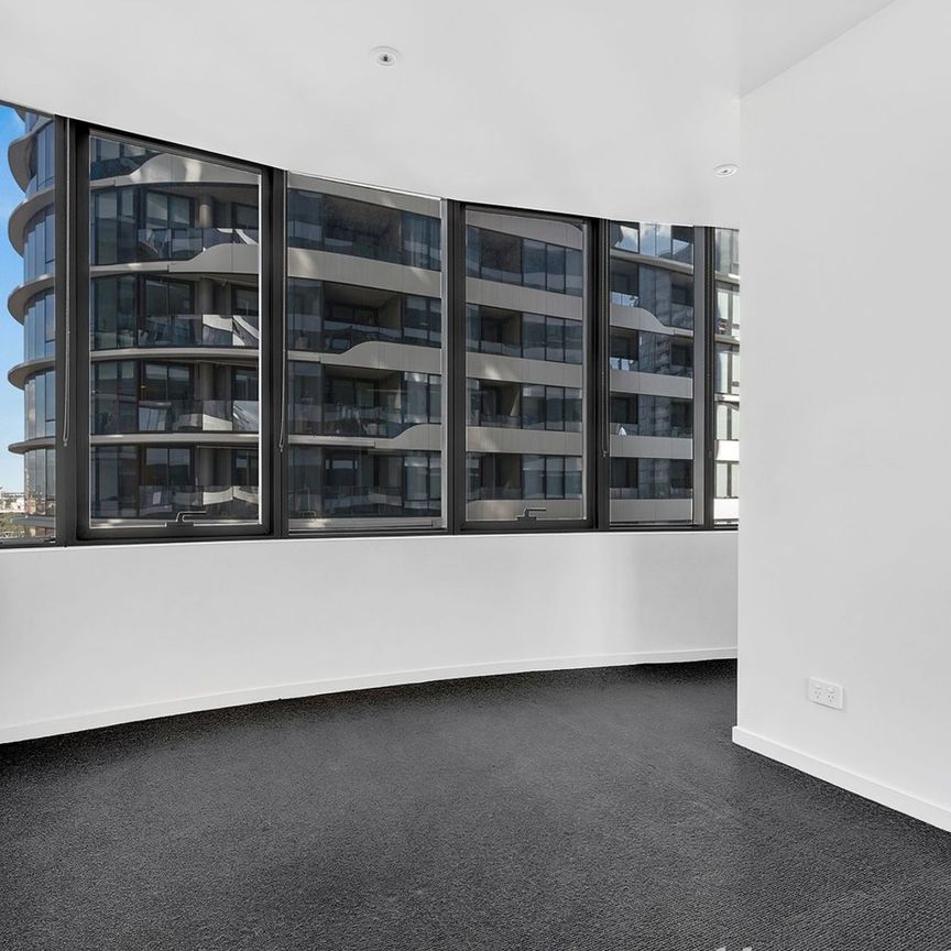 Luxury Living in Footscray - Photo 1