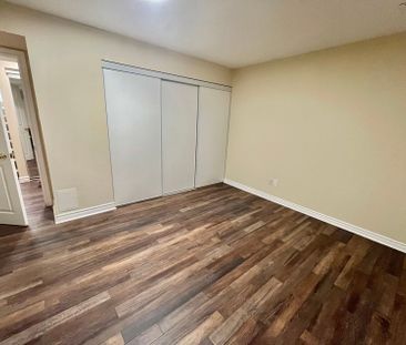 For Lease - 18 Walnut Grove Crescent Unit# Bsmt, Richmond Hill, Ont... - Photo 2