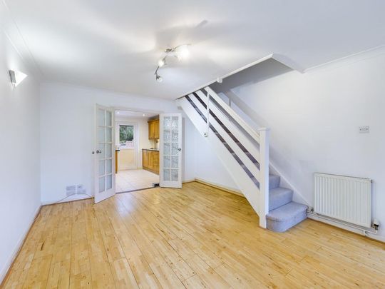 2 bedroom terraced house to rent - Photo 1