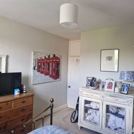 Room in a Shared House, Littleton Street, SW18 - Photo 3