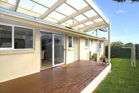 2/4 York Street, Reservoir VIC 3073 - Photo 3