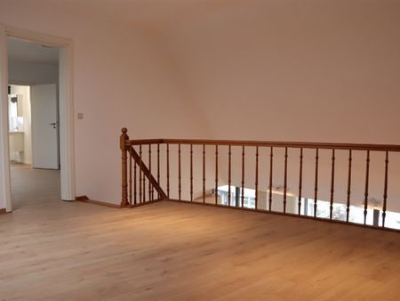 Duplexappartement met 3 SLK, ruim ZUID-terras en autostaanpl - Foto 4