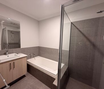 10 Bonsall Way, Ravenswood, WA 6208 - Photo 4