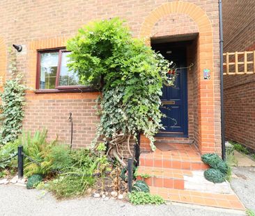 Room in a Shared House, Ropemaker Road, SE16 - Photo 1