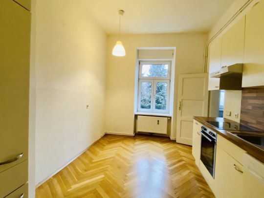 ++ZENTRAL++ Helle 2-Zimmer-Stadtwohnung + extra Küche und Balkon - Photo 1