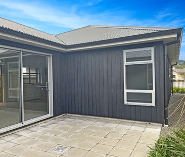 New in Avalon - Photo 5