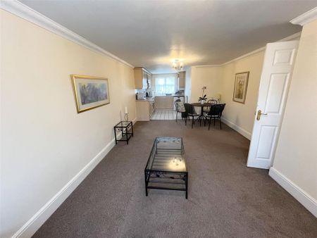 2 bedroom apartment to rent - Photo 2