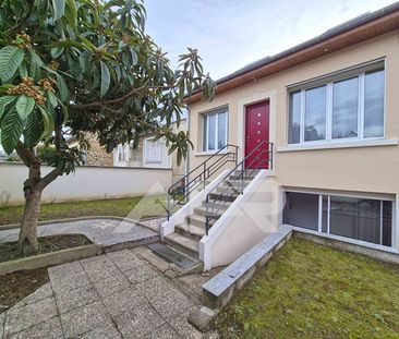 Location Maison 8 pièces 160m² - Photo 6