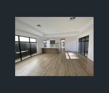 Almost new- 3 Bedroom house in a Premier Location- Beaulah Park - Photo 1