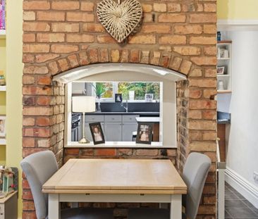 4 bedroom semi-detached house to rent - Photo 6