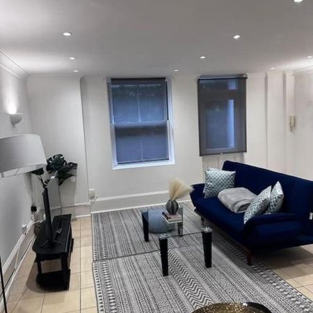 2 Bed Flat, Warren Street, W1T - Photo 4