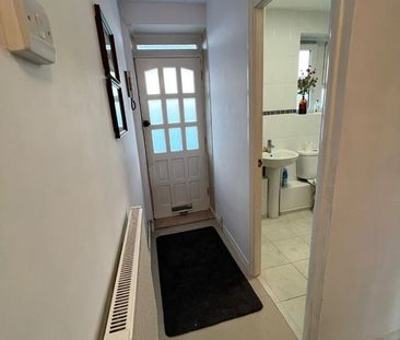 Room in a Shared Flat, Stunning Double Room In Streatham, SW16 - Photo 3
