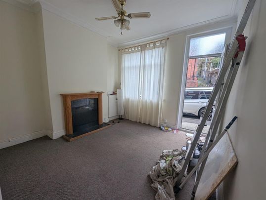 2 Beds - Terraced House - - Photo 1