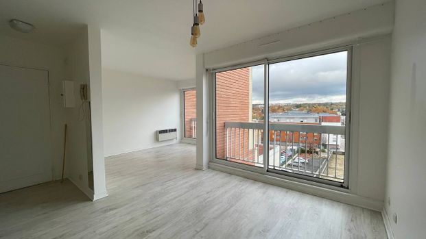 Location Appartement 1 pièce 28m² MONTMORENCY 95160 - Photo 1