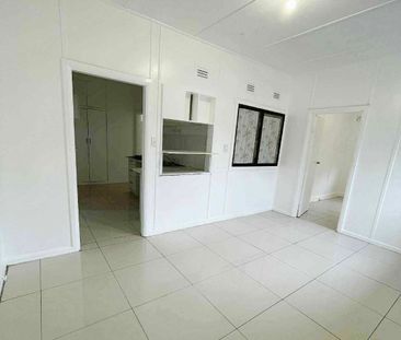 Move-In Ready Carramar Home - Walk to Local Amenities! - Photo 4