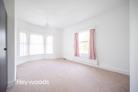 3 bed town house to rent in Alexandra Road, May Bank, Newcastle-under-Lyme ST5 - Photo 4