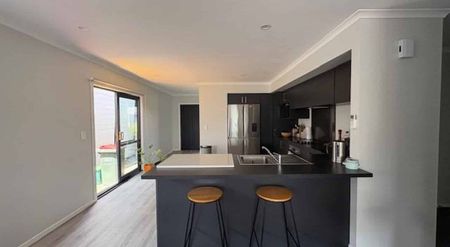 Top Tier in Te Kaarearea - Photo 3