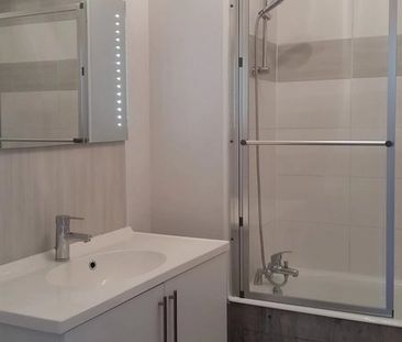 Location Appartement 2 pièces 41m² LA ROCHELLE 17000 - Photo 2