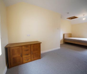 Apartment, 370 High Street - Photo 4