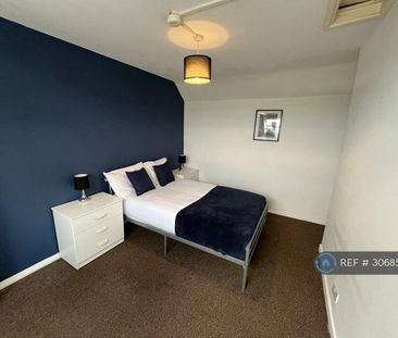 1 bedroom in a house share to rent - Photo 1