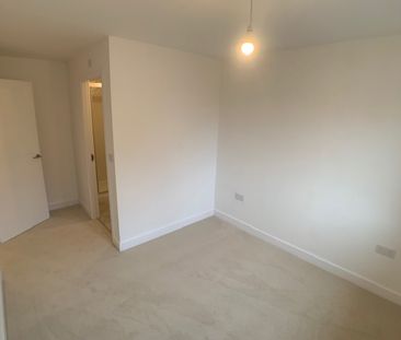 Hawthorne Close, Pontefract - Photo 1