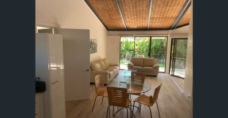 BEACHFRONT - Villa FULLY furnished 2BR with 2 BTH - short stay available - Photo 2