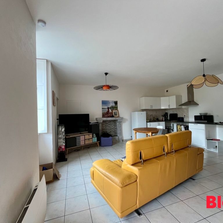 Location Maison 3 pièces 55m² MONTFORT SUR MEU 35160 - Photo 1